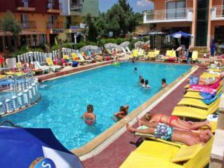 Book Mutlu Apartments online