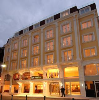 Photograph of Lady Diana Hotel