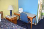 Days Inn and Suites Davenport Picture 3
