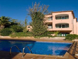 Photograph of Royal Life Mahon Apartments