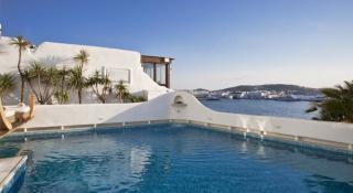 Book Harmony Hotel online