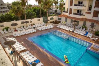 Book Oro Blanco Apartments online