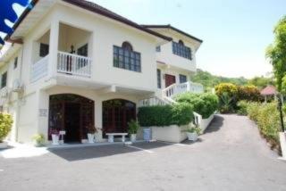 Photograph of Relax Resorts Hotel