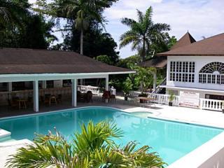 Photograph of Gardenia Resort Hotel