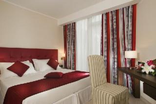Photograph of Cardinal Hotel St Peter