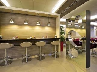 Photograph of Mercure Roma Colosseum Centre Hotel
