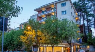 Book Santa Costanza Hotel online