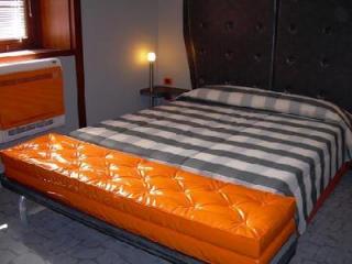 Photograph of Orange Hotel