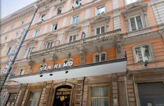 Photograph of San Remo Hotel