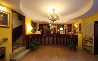 Photograph of Saturnia Hotel