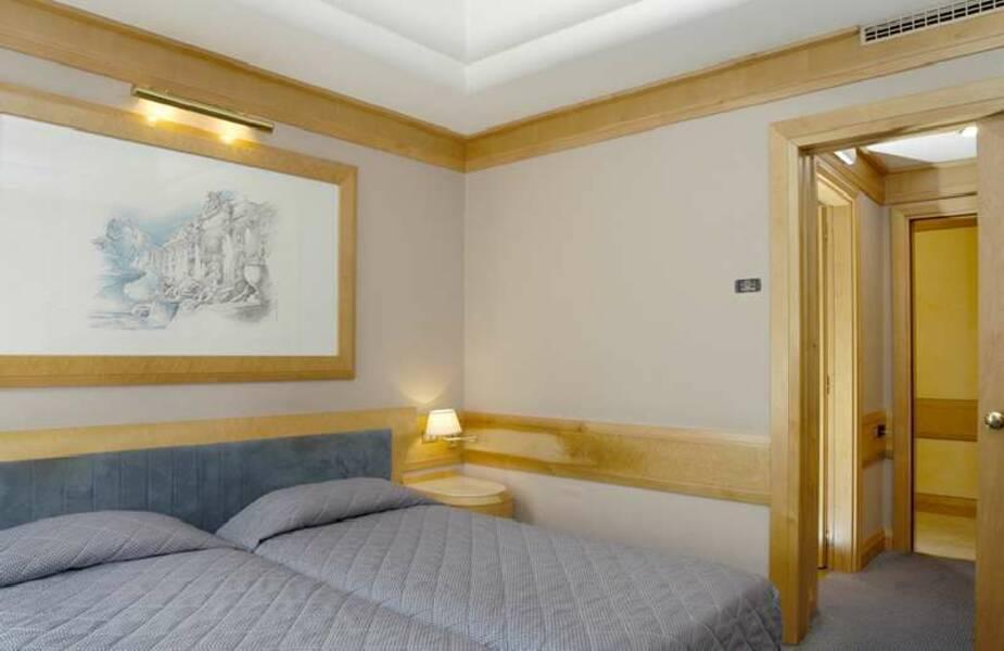 White Hotel, Rome, Italy. Book White Hotel online
