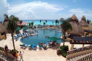 Photograph of GR Solaris Cancun Hotel