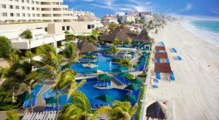 Photograph of Royal Solaris Cancun Hotel