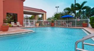 Photograph of Holiday Inn Express Hotel & Suites Universal