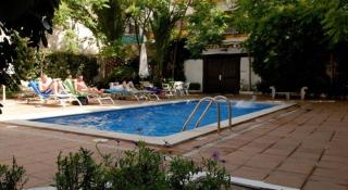 Book Galeon Hotel online
