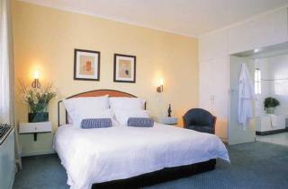 Photograph of Ambassador & Executive Suites Hotel