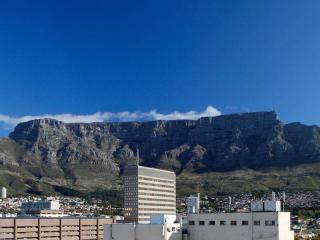 Photograph of Holiday Inn Express Cape Town Hotel