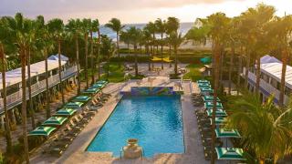 Photograph of Kimpton Surfcomber Hotel