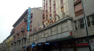 Book Cristallo Hotel online