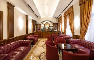 Photograph of Lancaster Hotel