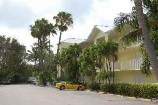 Photograph of Bayside Inn Key Largo Hotel
