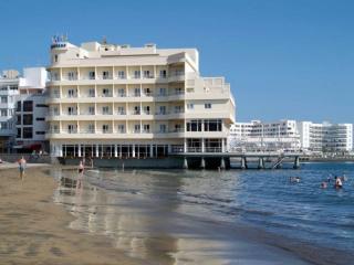 Book Medano Hotel online