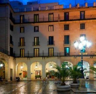 Book Eurostars Mediterranea Plaza Hotel online