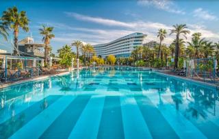 Book Concorde Deluxe Resort online