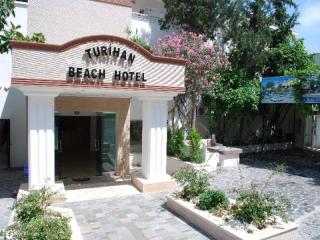 Book Turihan Beach Hotel online