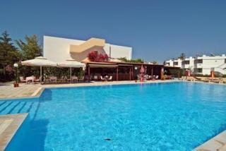 Book Iris Aparthotel online
