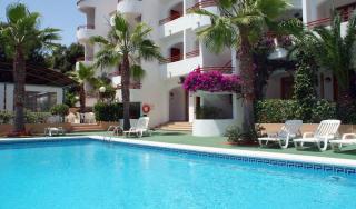 Book Vista Playa I & II Apartments online
