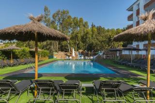 Book Els Llorers Apartments online