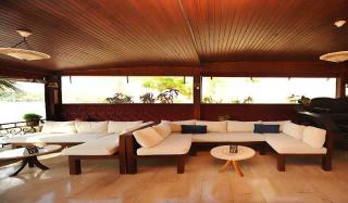 Book Villa Daffodil Hotel online