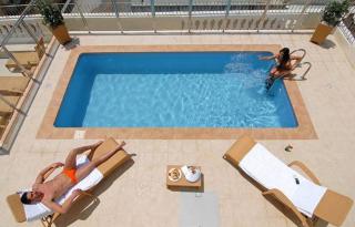 Book Osborne Hotel online