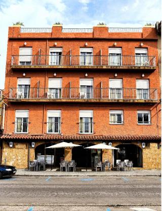 Photograph of Isabel Hostal