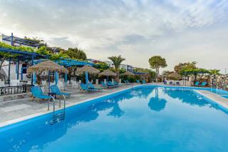 Book Rivari Hotel & Studios online