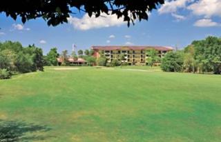 Photograph of Quality Inn & Suites Golf Resort