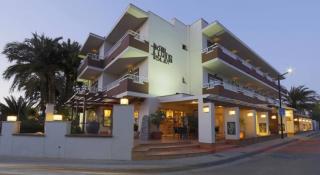Photograph of Lux Isla Hotel