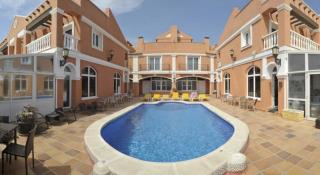 Book Lloyds Beach Club Hotel online