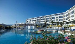 Book Serita Beach Hotel online