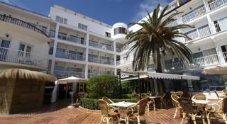 Book Club S'Illot Hotel online