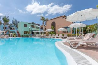 Photograph of Club Vista Serena