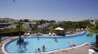 Book Ferrera Beach Apartments online