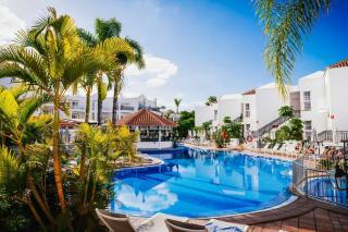 Book Parque Del Sol online