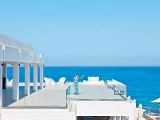 Photograph of Grecotel Lux Me White Palace