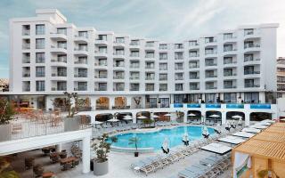 Photograph of Lalila Blue Suites