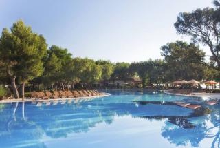 Book Akka Hotel Antedon online