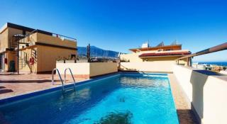 Book Marquesa Hotel online