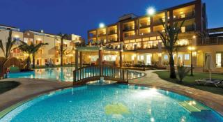 Book Selini Suites Hotel online