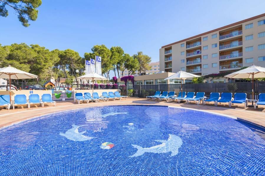 Holidays at Hotel Atlantic by LLUM in Es Cana, Ibiza